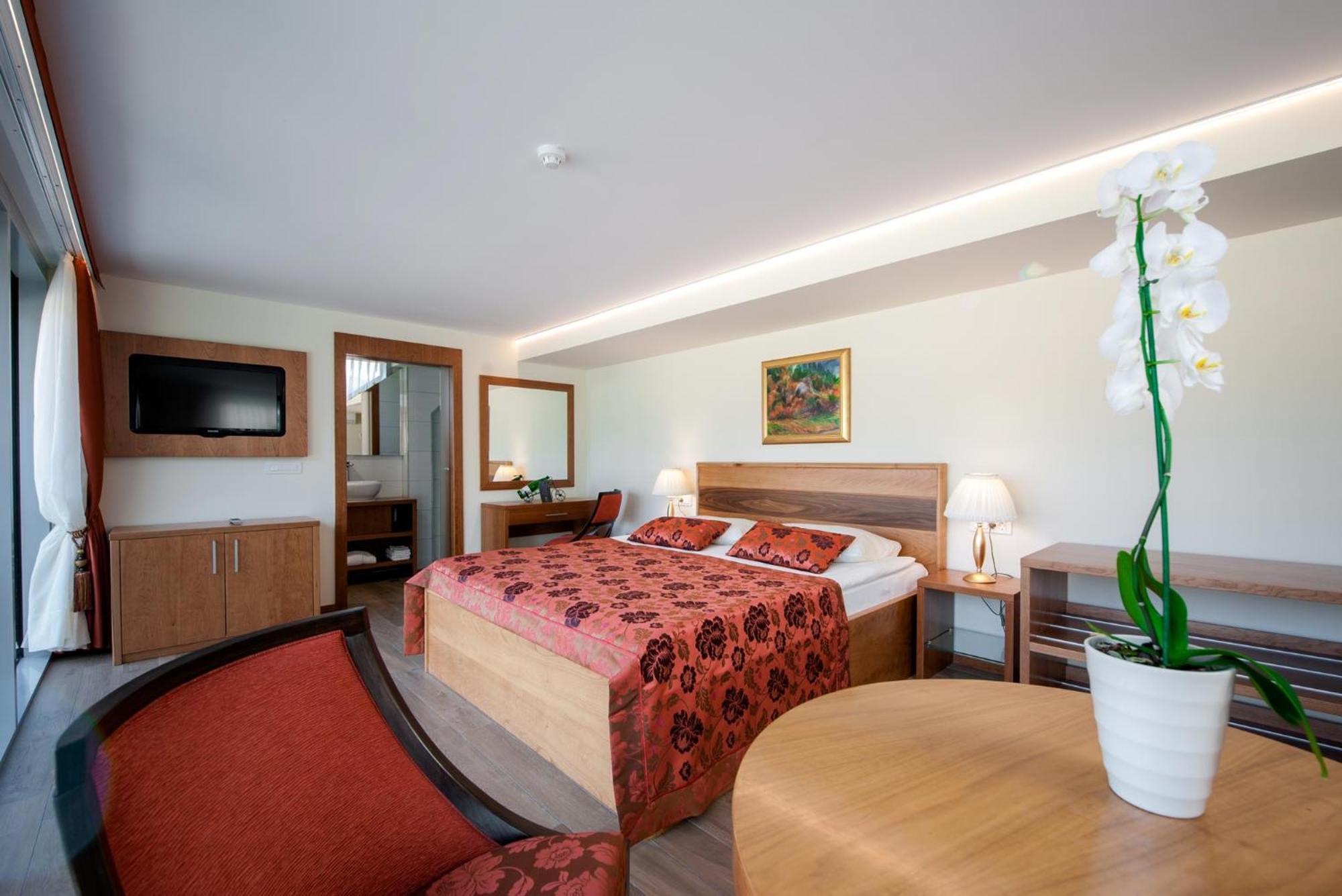 Grand Hotel Donat Superior & Wellness Center Rogaska Slatina Room photo